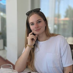 Meet your Posher, Nicole